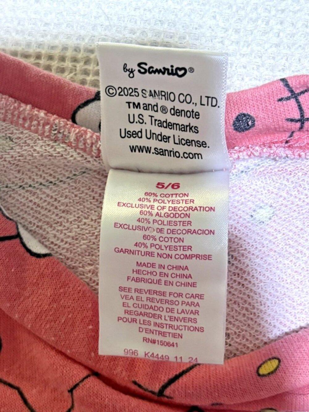 Hello Kitty Girls 5/6 Pink Graphic T Shirt Sanrio Short Sleeve Cute Top - Picture 5 of 7